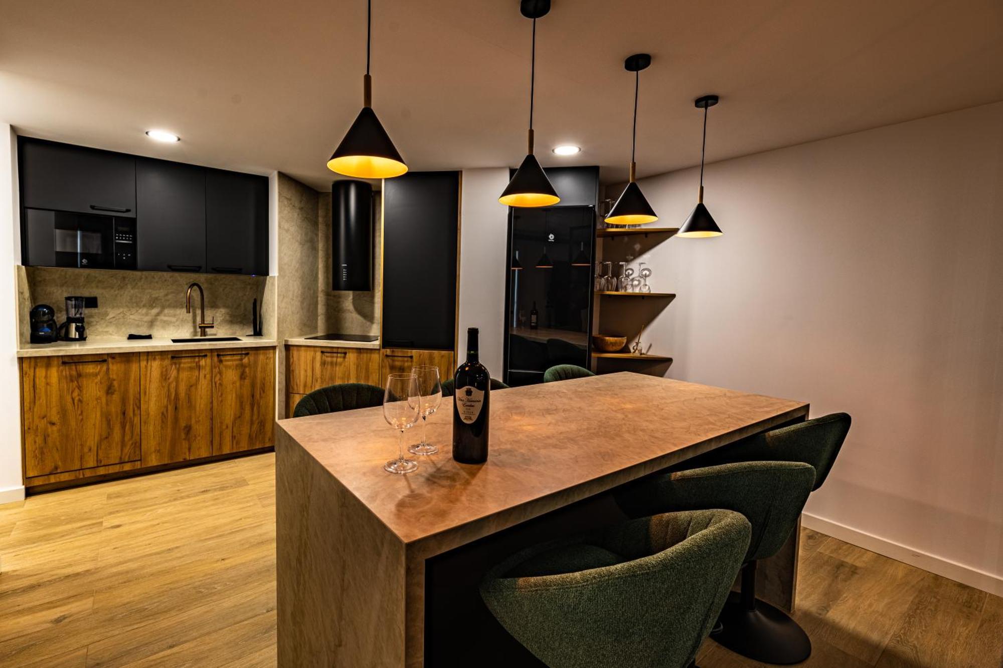 Luxury Refurnished Apartment With Private Parking Close To Ski Slopes Σιέρρα Νεβάδα Εξωτερικό φωτογραφία